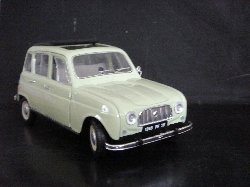 Renault 4L 1964 de couleur vert pastel, toit ouvrant noir (Vue ct passager)