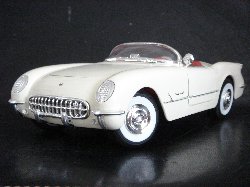 Chevrolet Corvette 1953 Cabriolet de couleur blanc crme, siges rouges (Vue ct conducteur)