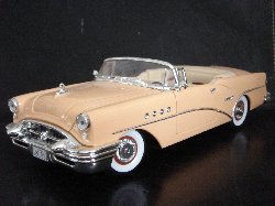 Buick Cabriolet Century 1955 de couleur saumon (Vue ct conducteur)