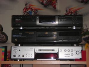Minidisc Sony MDS-JE780, lecteur Cd Sony CDP-X700 et graveur de salon Philips CDR 760